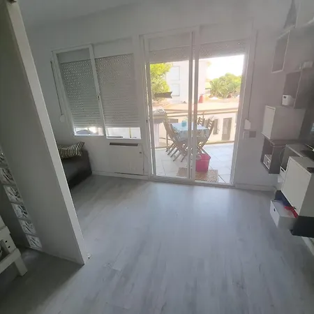 Beach-lovers - 1era Linia Mar Apartment *